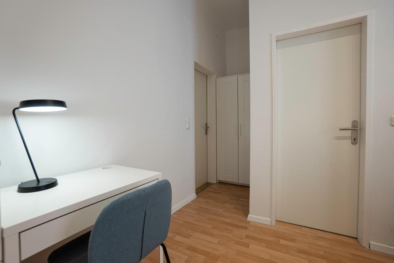 Experience Fresh Comfort In Our Brand-New Apartment In Vienna'S 17Th District エクステリア 写真