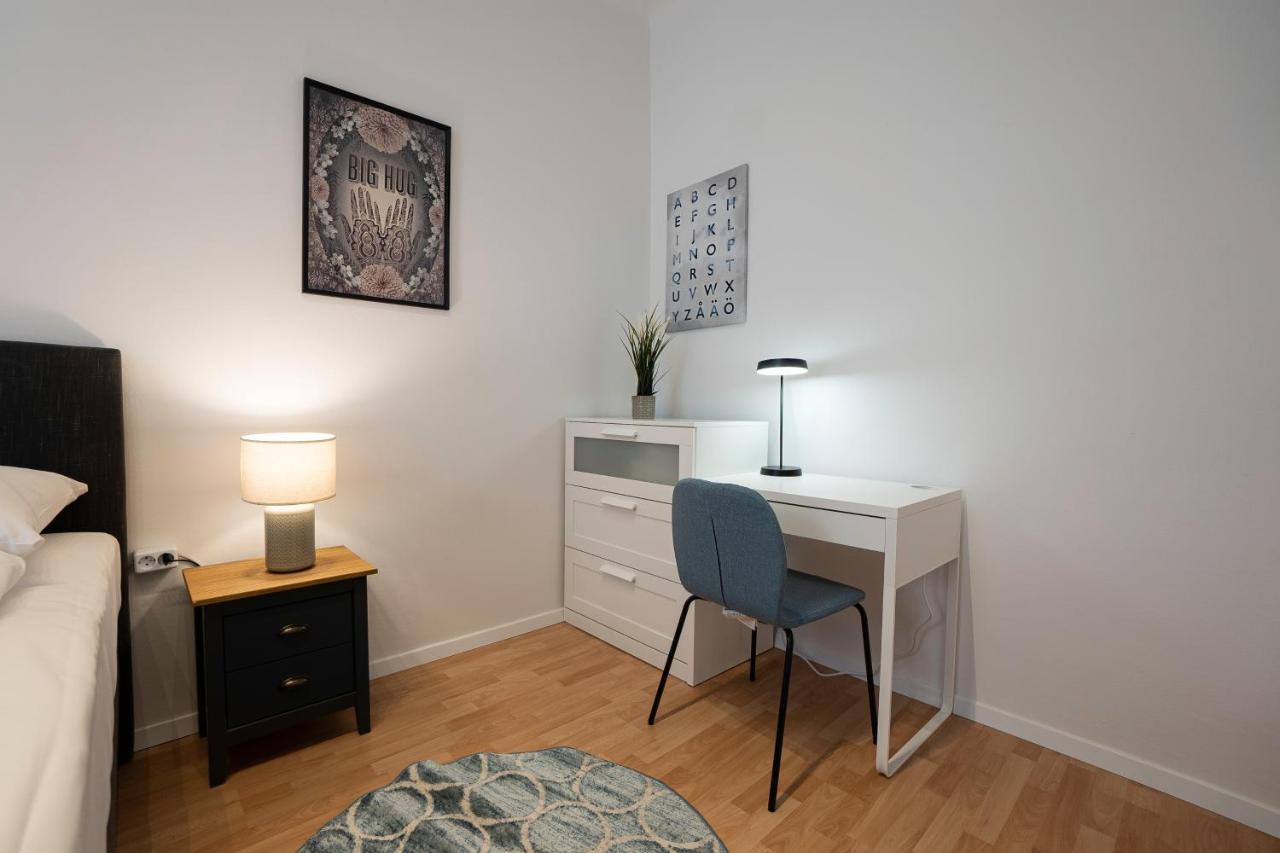 Experience Fresh Comfort In Our Brand-New Apartment In Vienna'S 17Th District エクステリア 写真