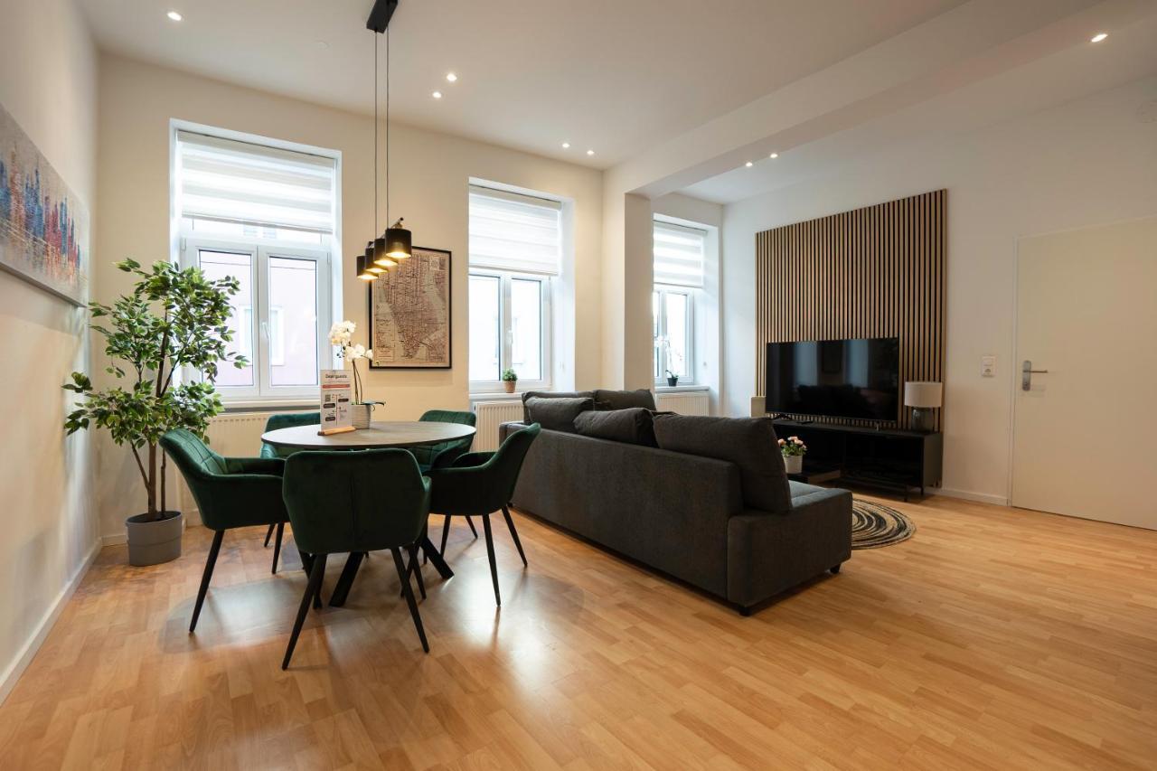 Experience Fresh Comfort In Our Brand-New Apartment In Vienna'S 17Th District エクステリア 写真