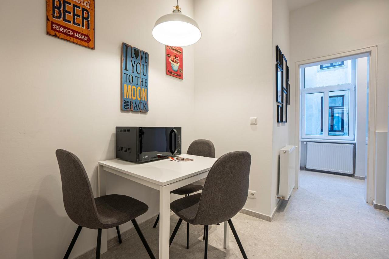 Experience Fresh Comfort In Our Brand-New Apartment In Vienna'S 17Th District エクステリア 写真